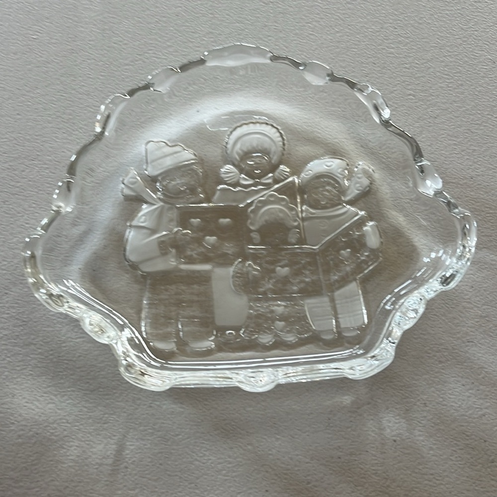 Mikasa Caroler’s Sweet Dish 8 1/4”
